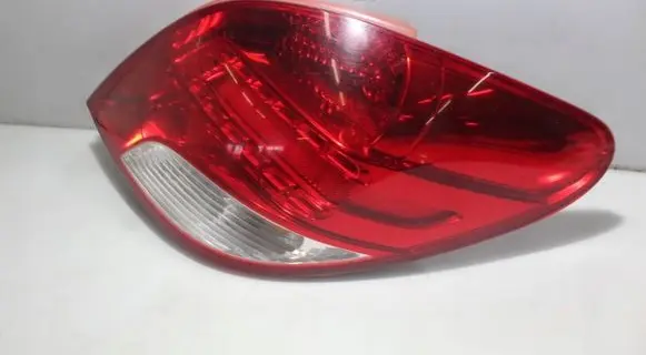 Peugeot 207 Rear/tail lights