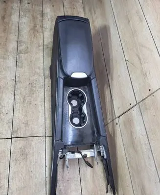 Mercedes-Benz ML W164 Armrest A1646800314 A1646800714