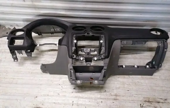 Ford Focus Dashboard 4M5XA04320ABW 5M51A04305AEW