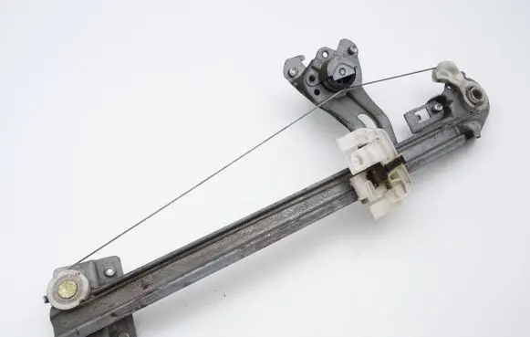 Peugeot 206 Rear door manual window regulator 9623109680