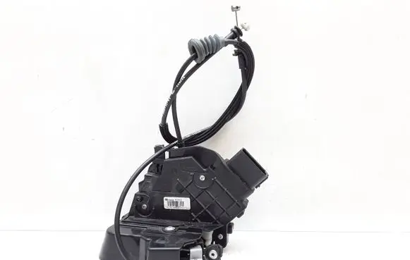 Volvo V50 Front door lock 30799302