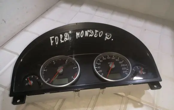 Ford Mondeo Mk III Speedometer (instrument cluster) 1S7F108412 6620 1S7F10849