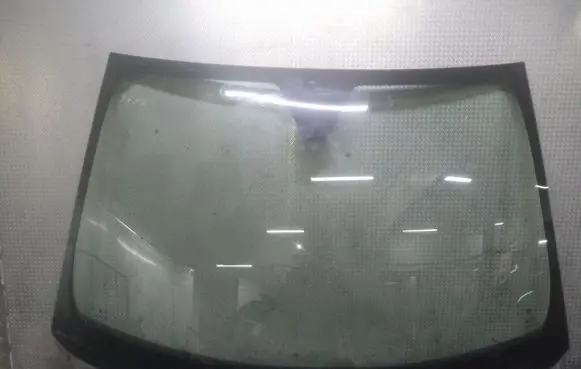 Volvo C30 Front windscreen/windshield window 