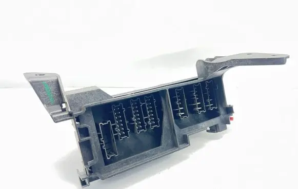 Mercedes-Benz ML W164 Fuse module A1645451740 A1645402372