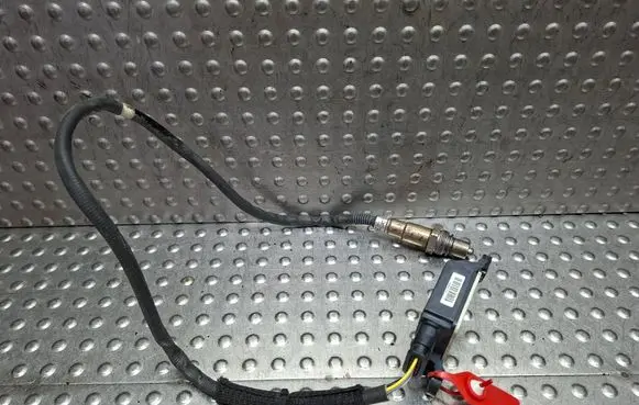Renault Trafic III (X82) Lambda probe sensor S27624234 0281007573