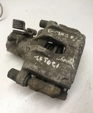 Ford C-MAX I Rear brake caliper K4822