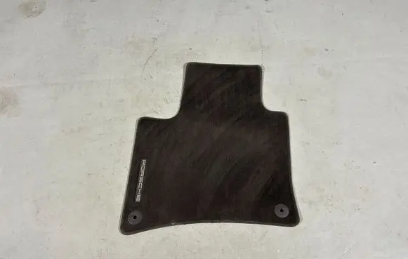Porsche Cayenne (92A) Front floor mat 