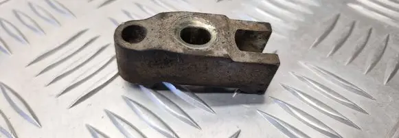 Ford Focus Fuel Injector clamp holder 