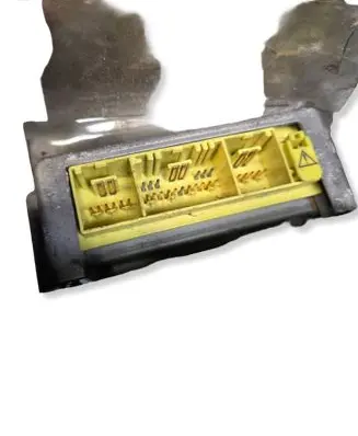 Mazda 323 Engine control unit/module XC70G95617A 15230006130