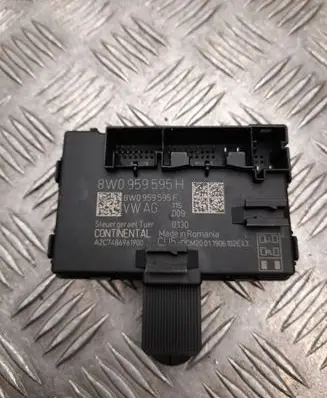 Audi A4 S4 B9 Door control unit/module 8W0959595H