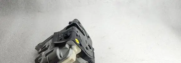 Audi A4 S4 B7 8E 8H Rear door lock 8e0839015aa
