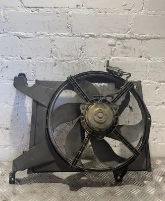 Mitsubishi Space Star Radiator cooling fan shroud 8240276