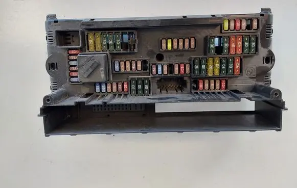 BMW 7 F01 F02 F03 F04 Fuse module 9151320