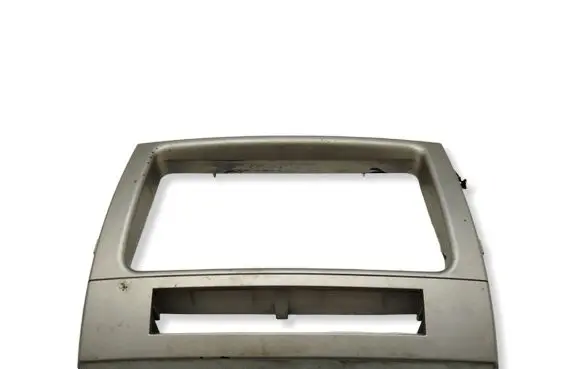 Toyota Corolla Verso AR10 Radio/GPS head unit trim 554170F010