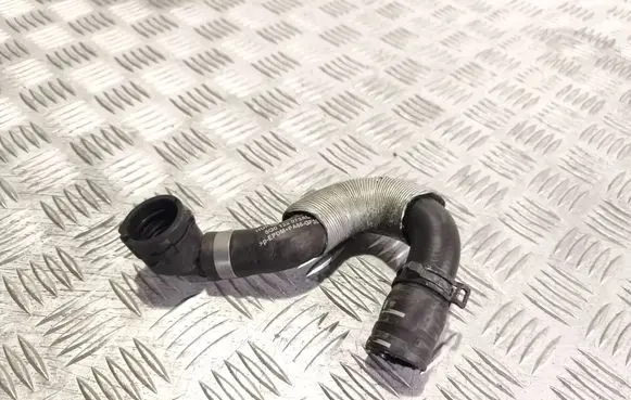 Engine coolant pipe/hose