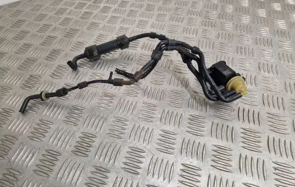 Volkswagen Golf VII Turbo solenoid valve 04L131051F