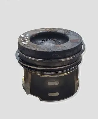 Volvo V40 Piston D4162T