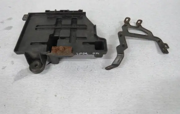KIA Sportage Battery box tray 