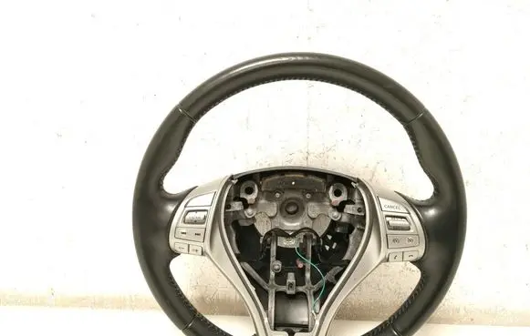 Nissan Qashqai Steering wheel 