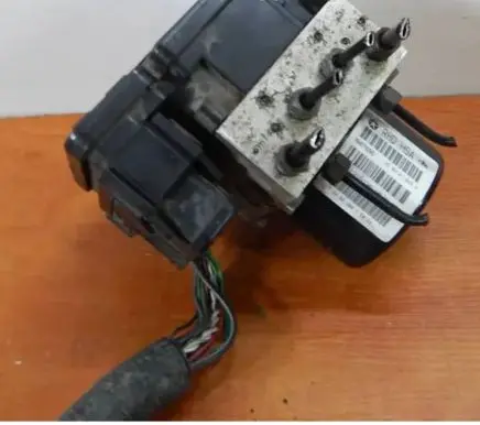 Jeep Compass ABS Pump P04877039AD DW660228P0A
