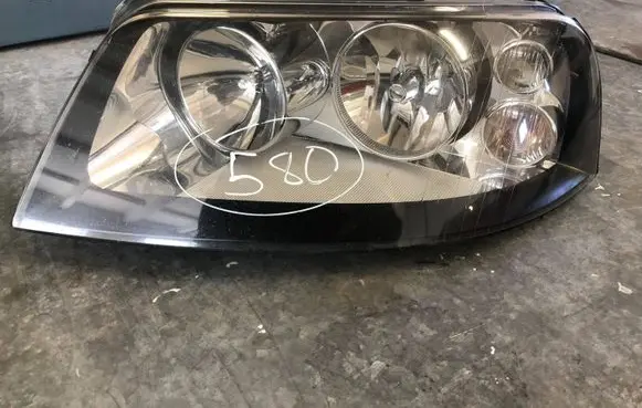 Seat Alhambra (Mk1) Headlight/headlamp 7M7941015L 0301182211