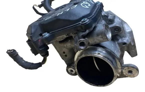 Volkswagen Golf VII Throttle valve 04L128637B 04L128063H M1608648