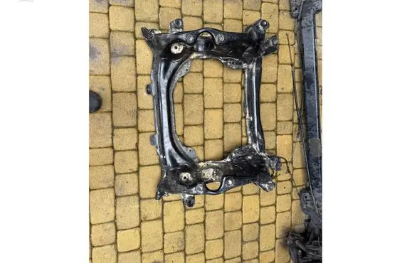 Mercedes-Benz GLK (X204) Front subframe A2046280457