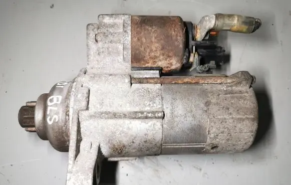 Volkswagen Caddy Starter motor 1905083016