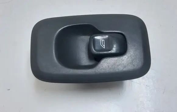 Volvo XC70 Electric window control switch 8685288