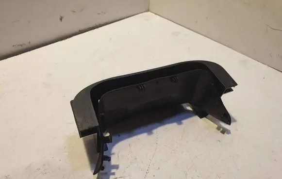 Steering wheel column trim