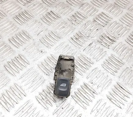 Volvo V70 Electric window control switch 9472275 02W024
