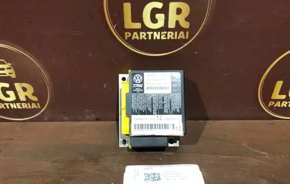 Volkswagen PASSAT B6 Airbag control unit/module 3C0909605M