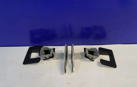 Porsche Cayenne (92A) Tailgate/trunk/boot hinge 7P5827302D 7P5827301D