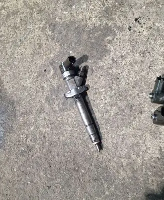 Renault Espace - Grand espace IV Fuel injector 0445110084
