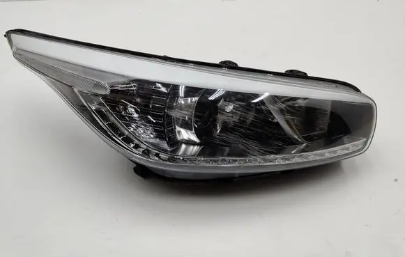 KIA Ceed Headlight/headlamp 92102A2220