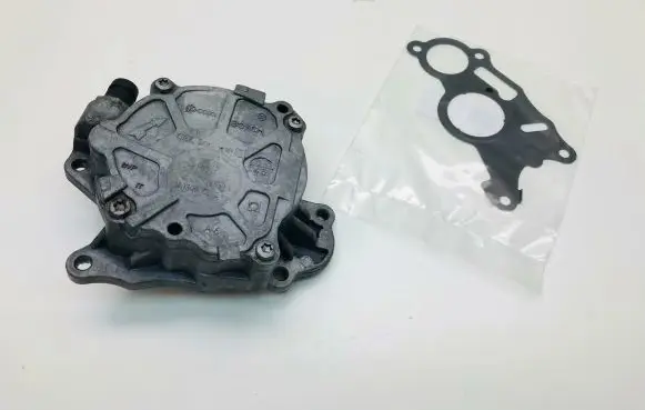 Volkswagen Beetle A5 Vacuum pump 03L145100F