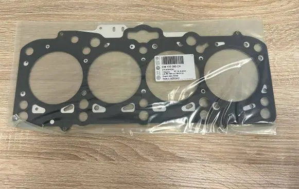 Volkswagen Caddy Other cylinder head part 038103383CH