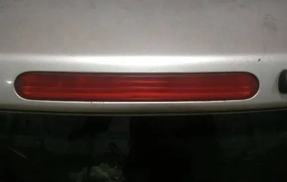 Toyota Corolla Verso AR10 Third/center stoplight 