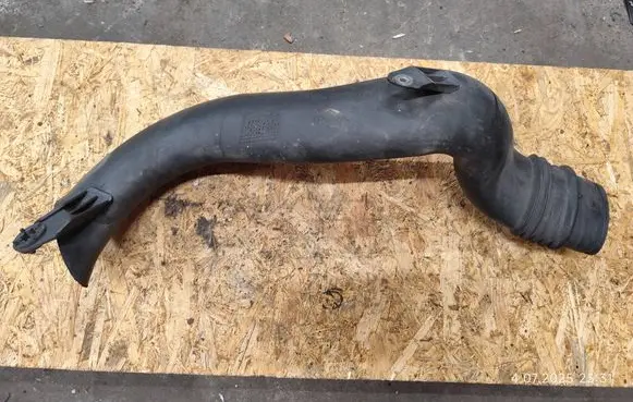 Alfa Romeo 159 Air intake hose/pipe 51782843 40720252332