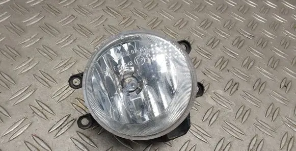 Toyota Auris E180 Front fog light 8121002110