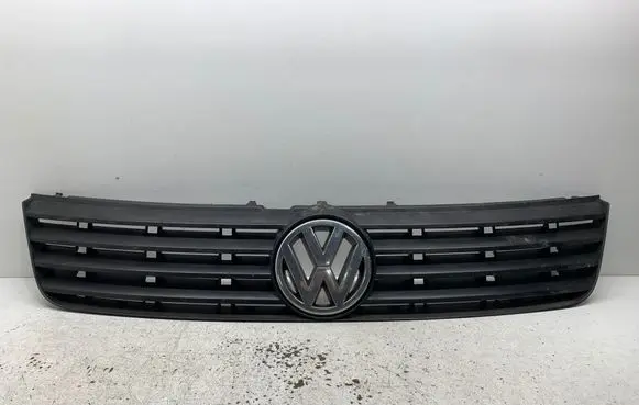 Volkswagen PASSAT B5 Front grill 3B0853653C