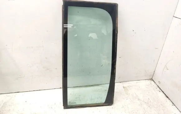 Renault Espace IV Rear vent window glass 43R000929 AS2 M34