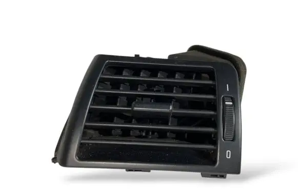 BMW 3 E46 Dashboard side air vent grill/cover trim 8361897 64228361897
