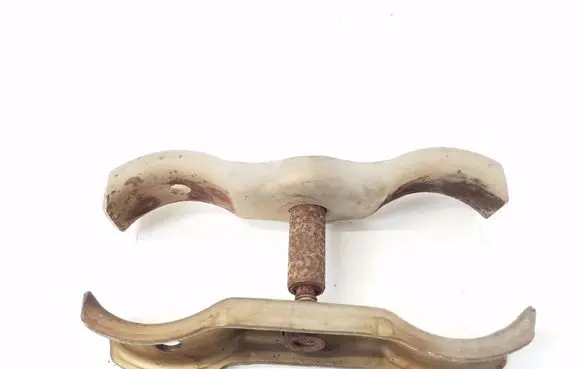 Muffler mount bracket/holder