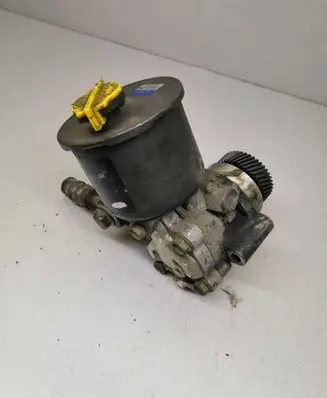 Mazda Premacy Power steering pump CB873265X 1Y301032