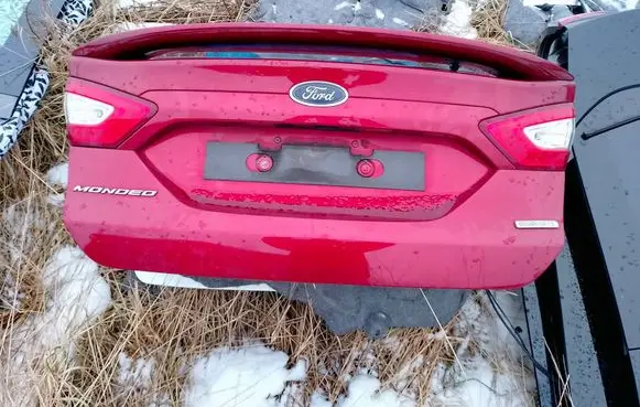 Ford Mondeo MK V Tailgate/trunk/boot lid 