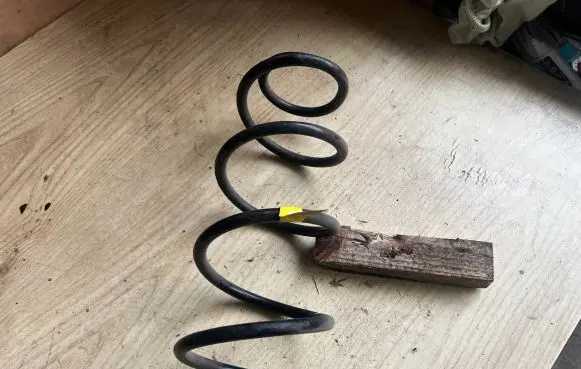 Chevrolet Spark Rear coil spring 96682490