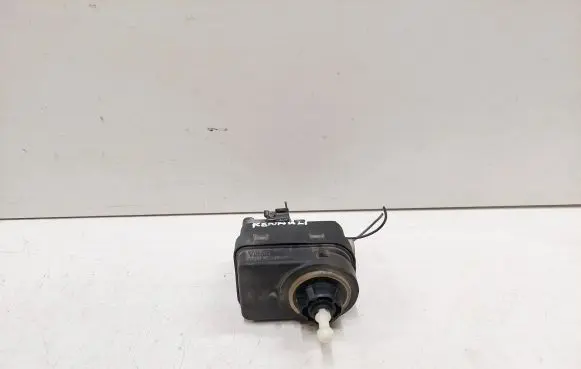 Renault Megane I Headlight level adjustment motor 
