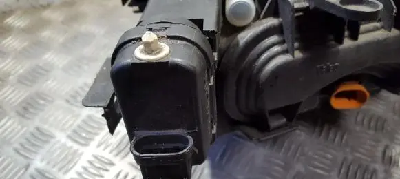 Renault Espace III Headlight level adjustment motor 