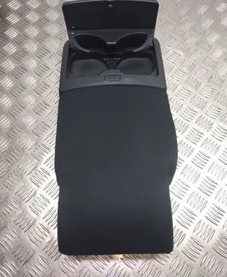 Hyundai Santa Fe Rear seat armrest 